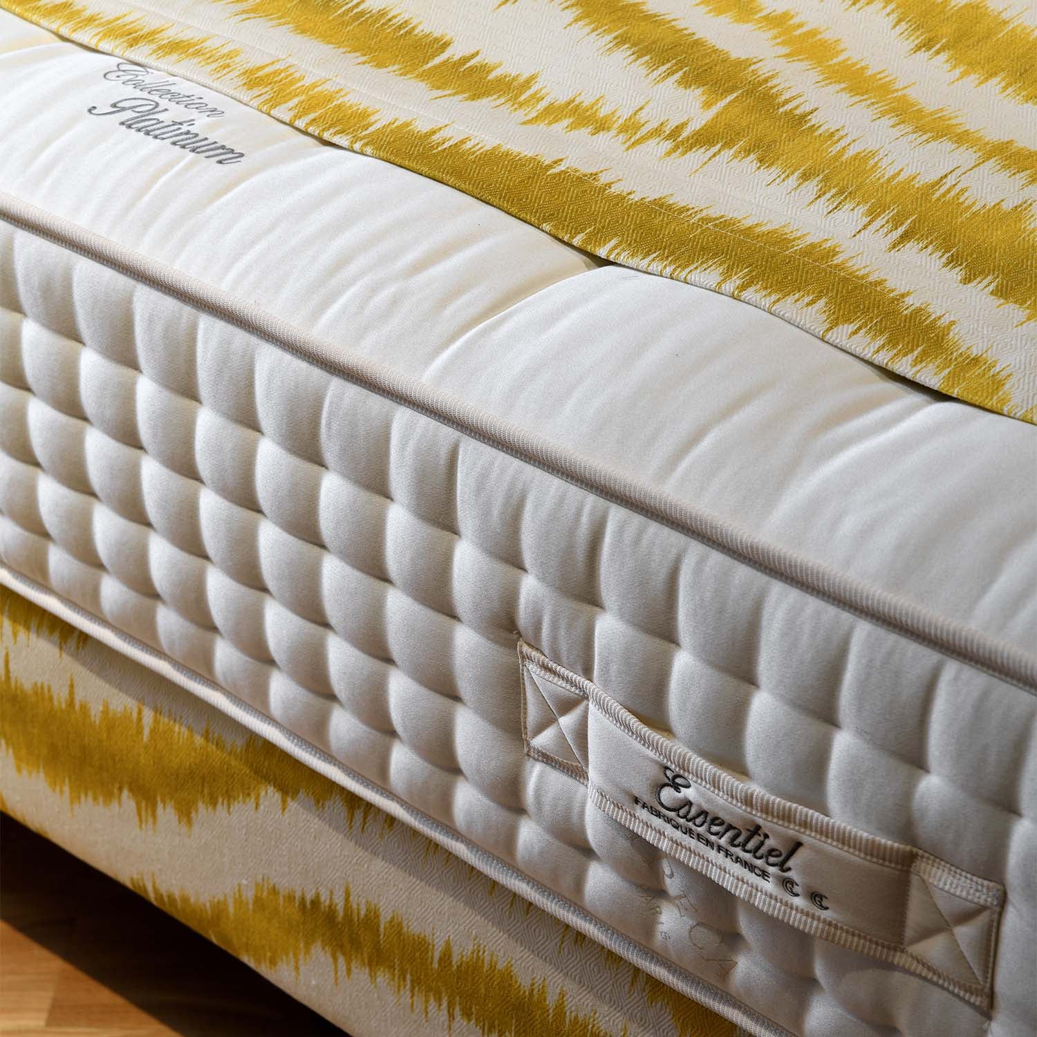 بلاتينوم إسنتيال