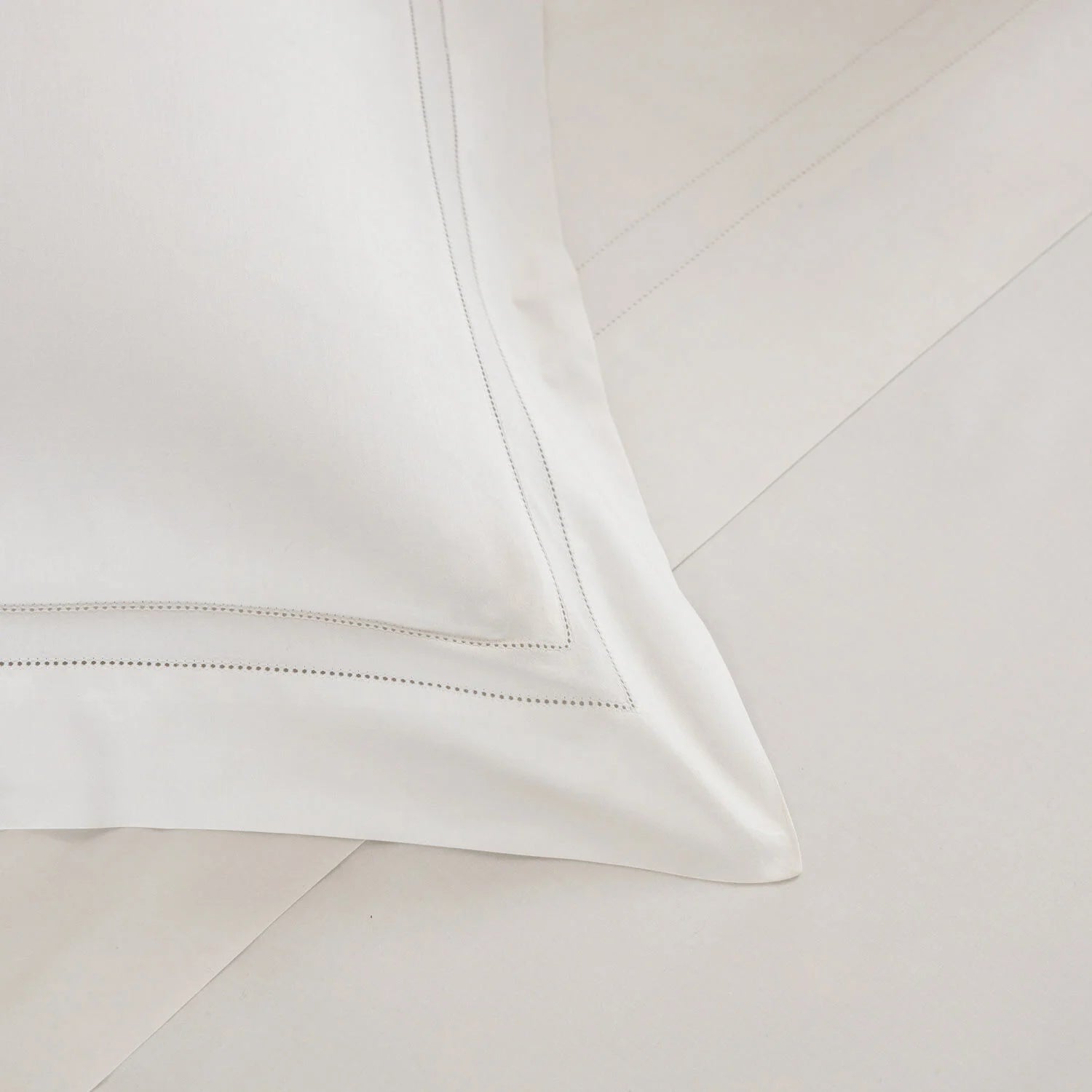 Doppio Ajour Duvet Cover