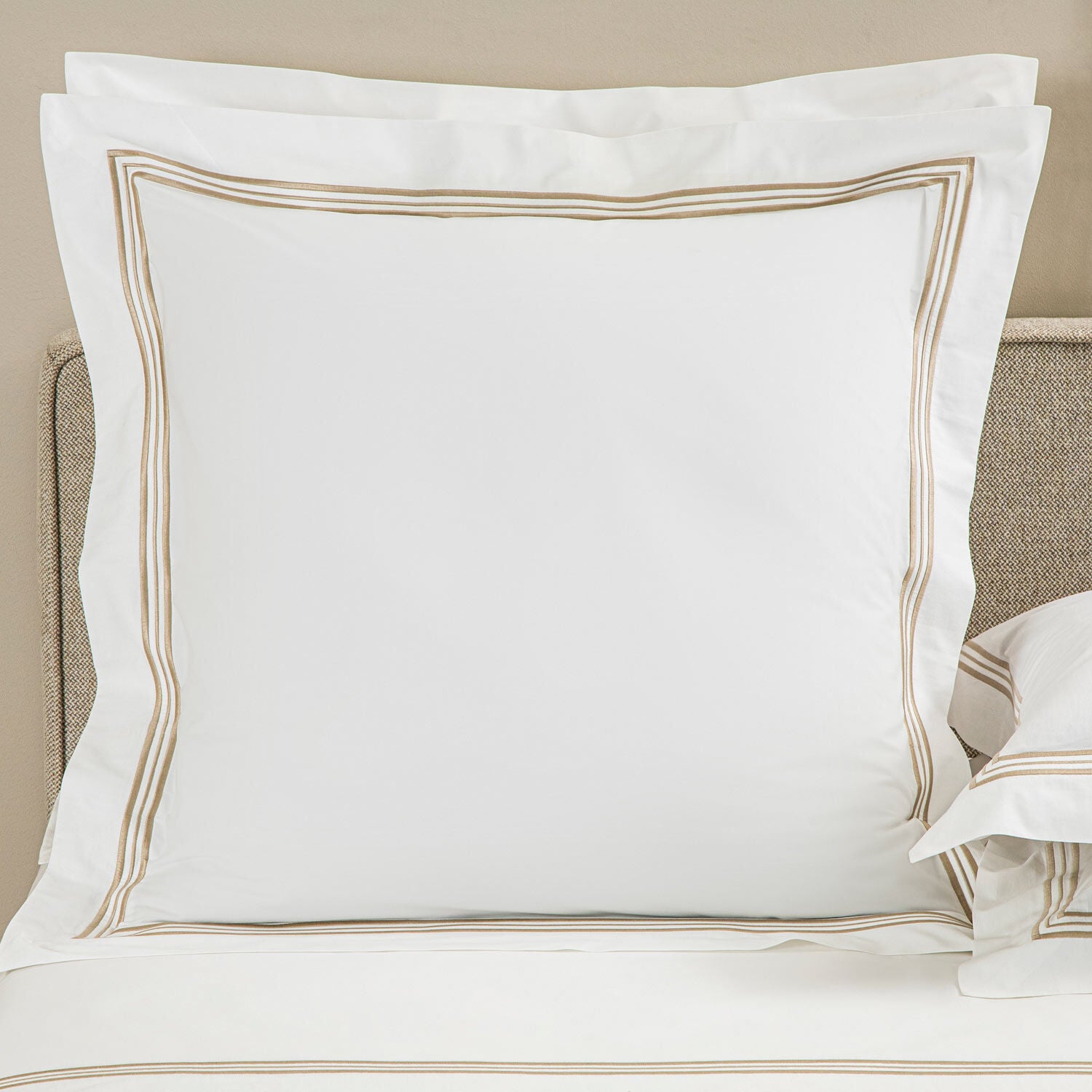 Triplo Bourdon Pillowcase Sham