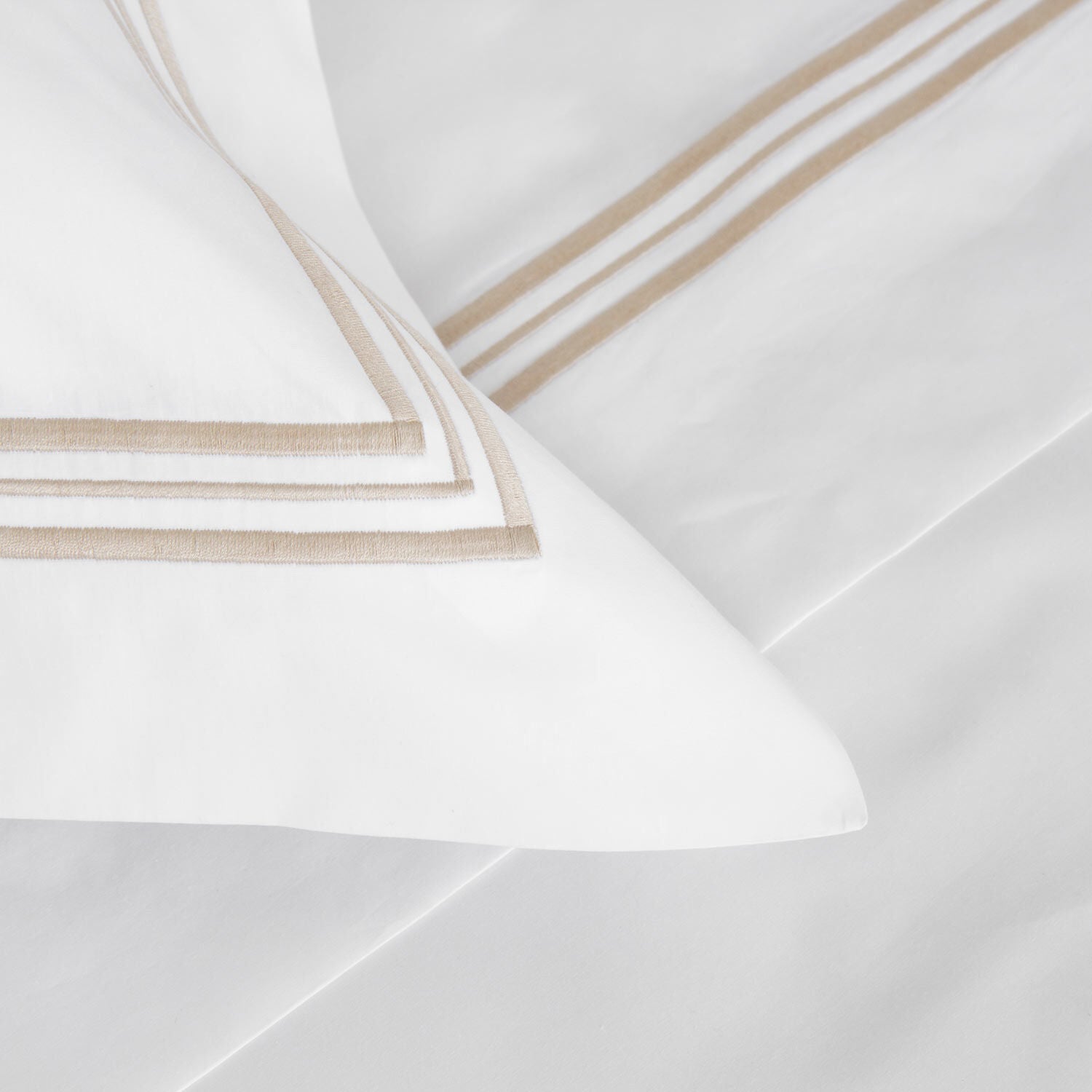 Triplo Bourdon Pillowcase Sham
