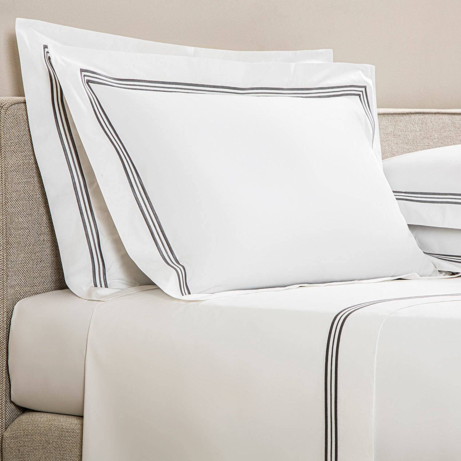 Triplo Bourdon Pillowcase Sham