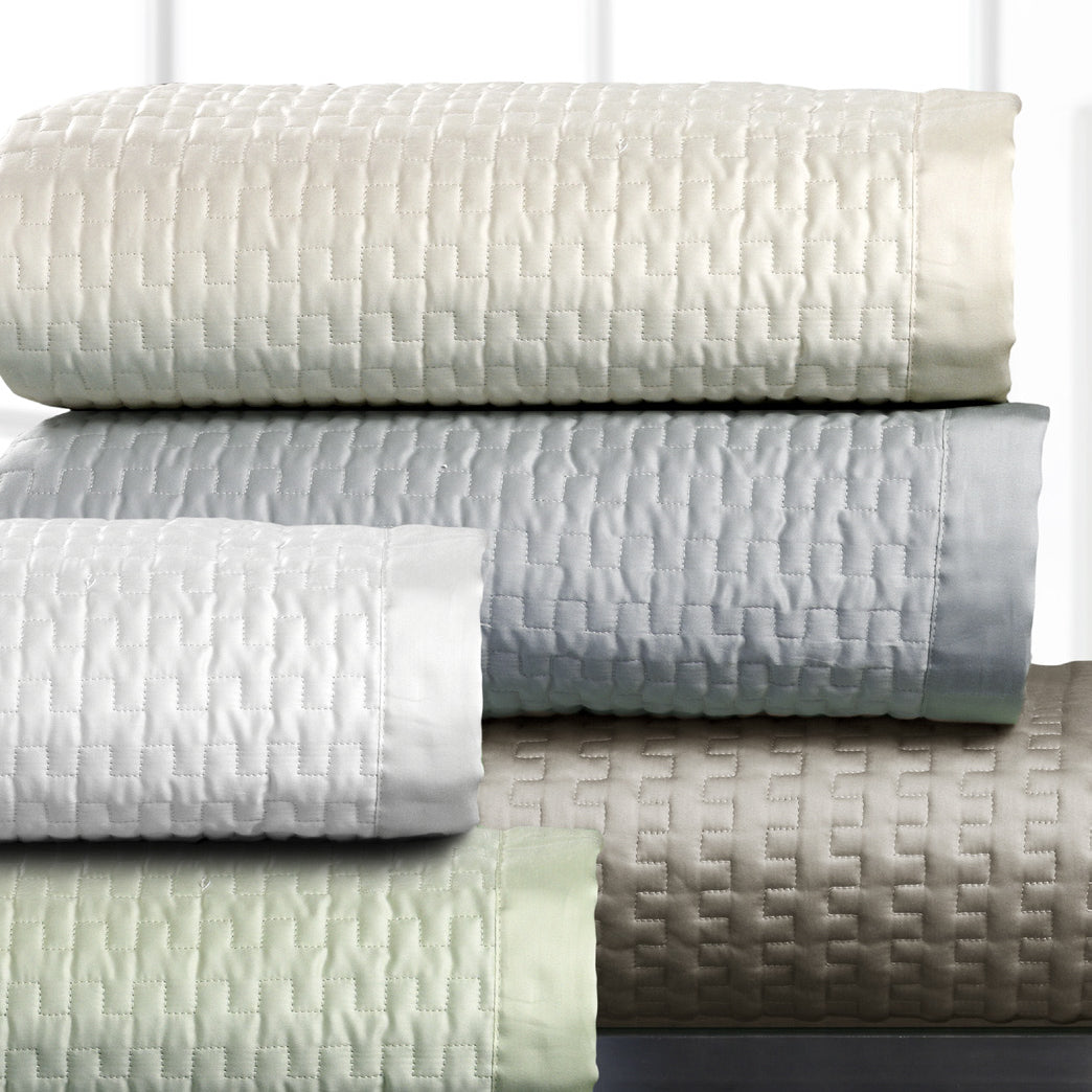 Postiano Quilted Bedcover