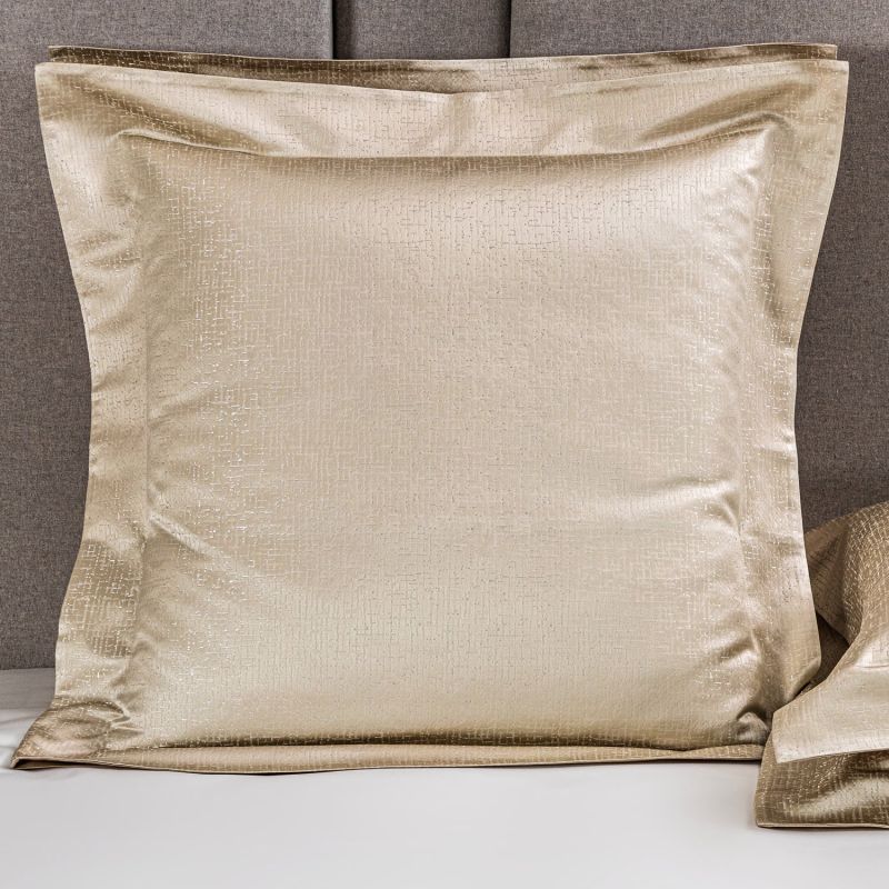 Luxury Glowing Weave Pillowcase Sham